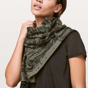 Lululemon Vinyasa Scarf *Cotton Evergreen Camo Green Multi